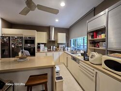 Hillcrest Park (D11), Terrace #511249631